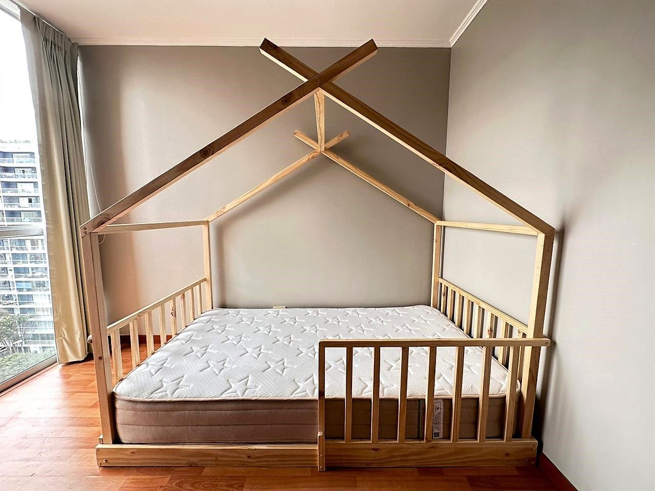 Cama casa Montessori Modelo "Shakira"  Plaza, plaza y media y dos plazas