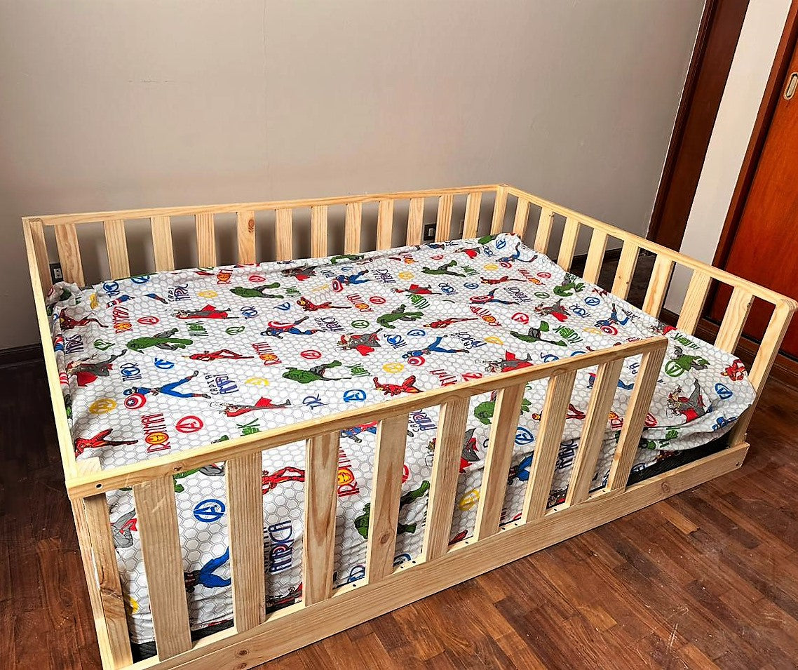 Cama Montessori minimalista "Barbie" - Cama infantil segura y de madera para niños