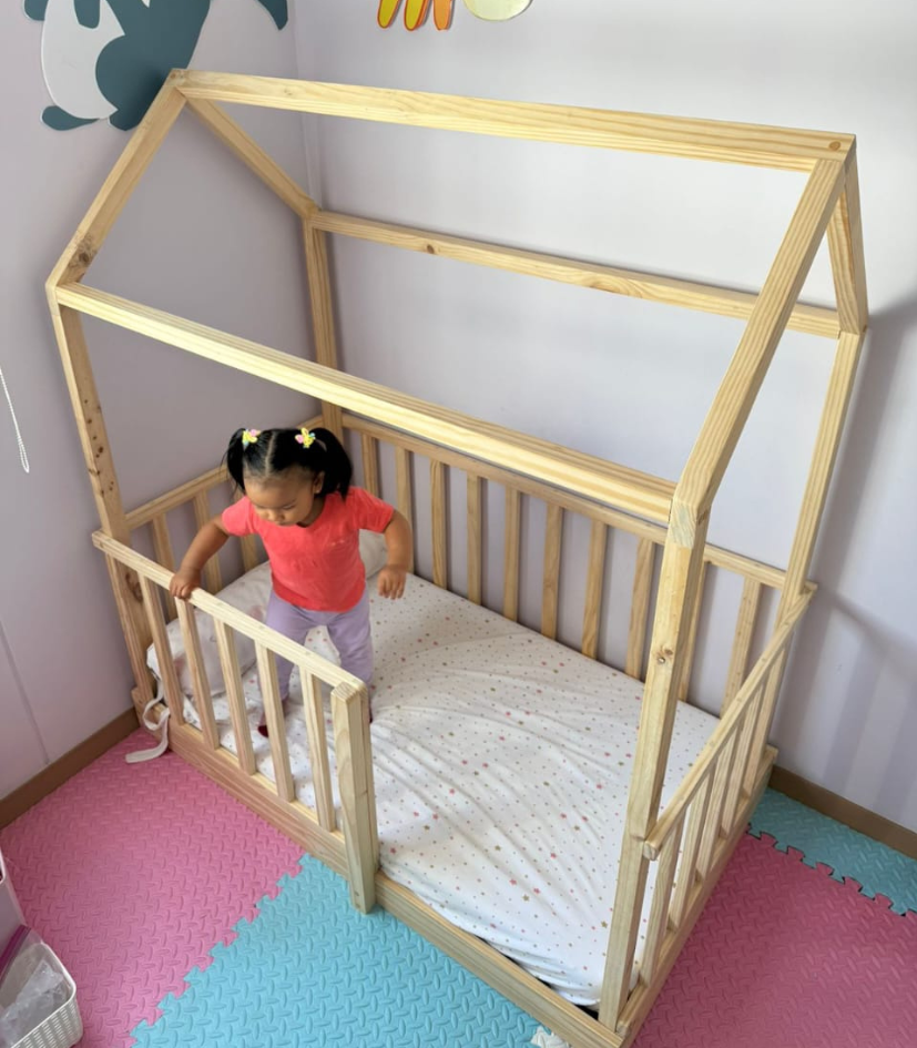 Cuna Montessori Casita evolutiva Modelo "Mile" (Tamaño cuna estándar)