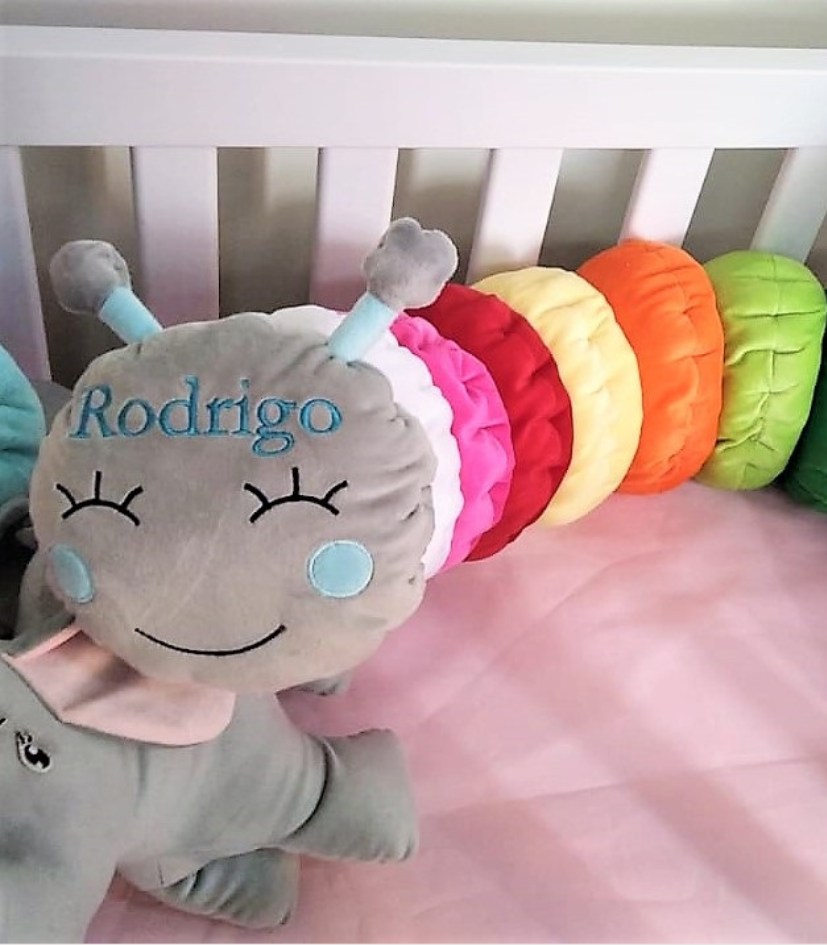 Cojín Hipoalergénico Gusanito (Personalizado a pedido)