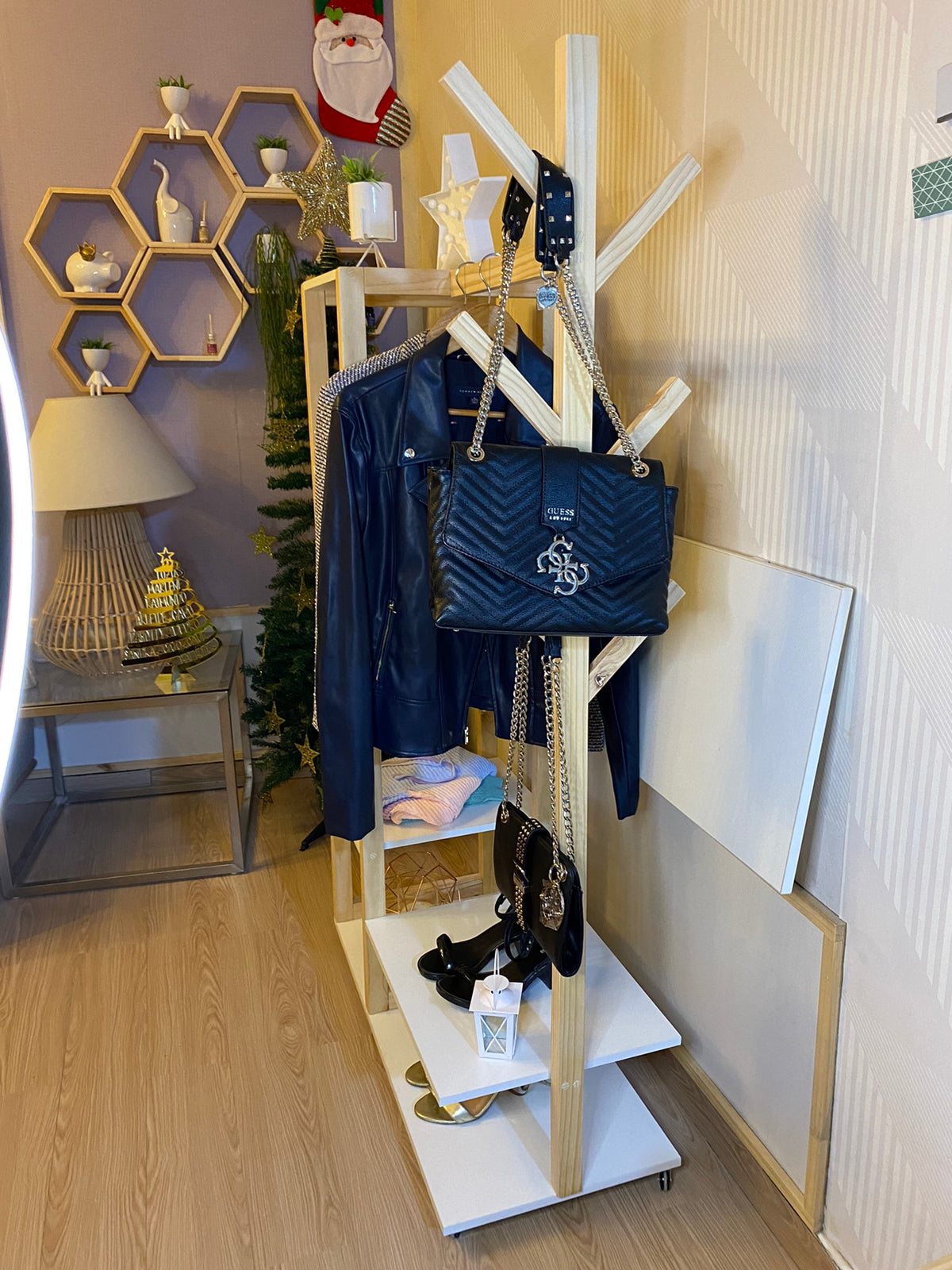 Ropero minimalista "Mommy"