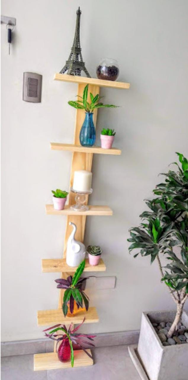 Estante repisado, en madera Pino