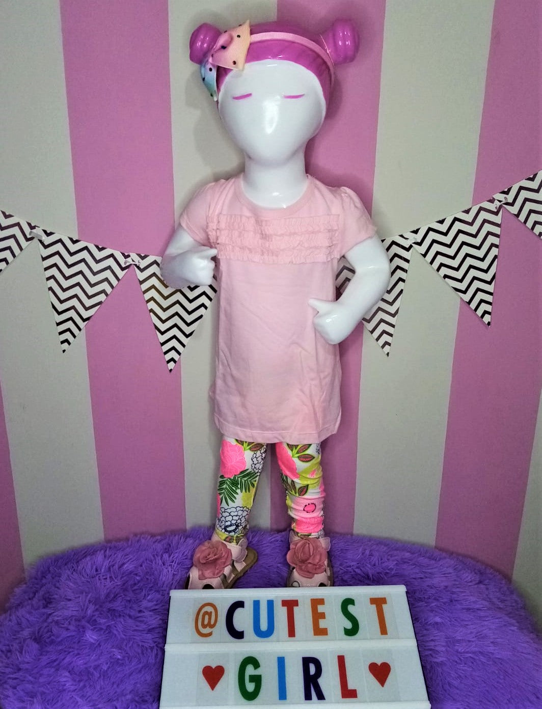 Conjunto floral de leggings y camiseta de jersey fruncido de 2 piezas, Tallas 2T.