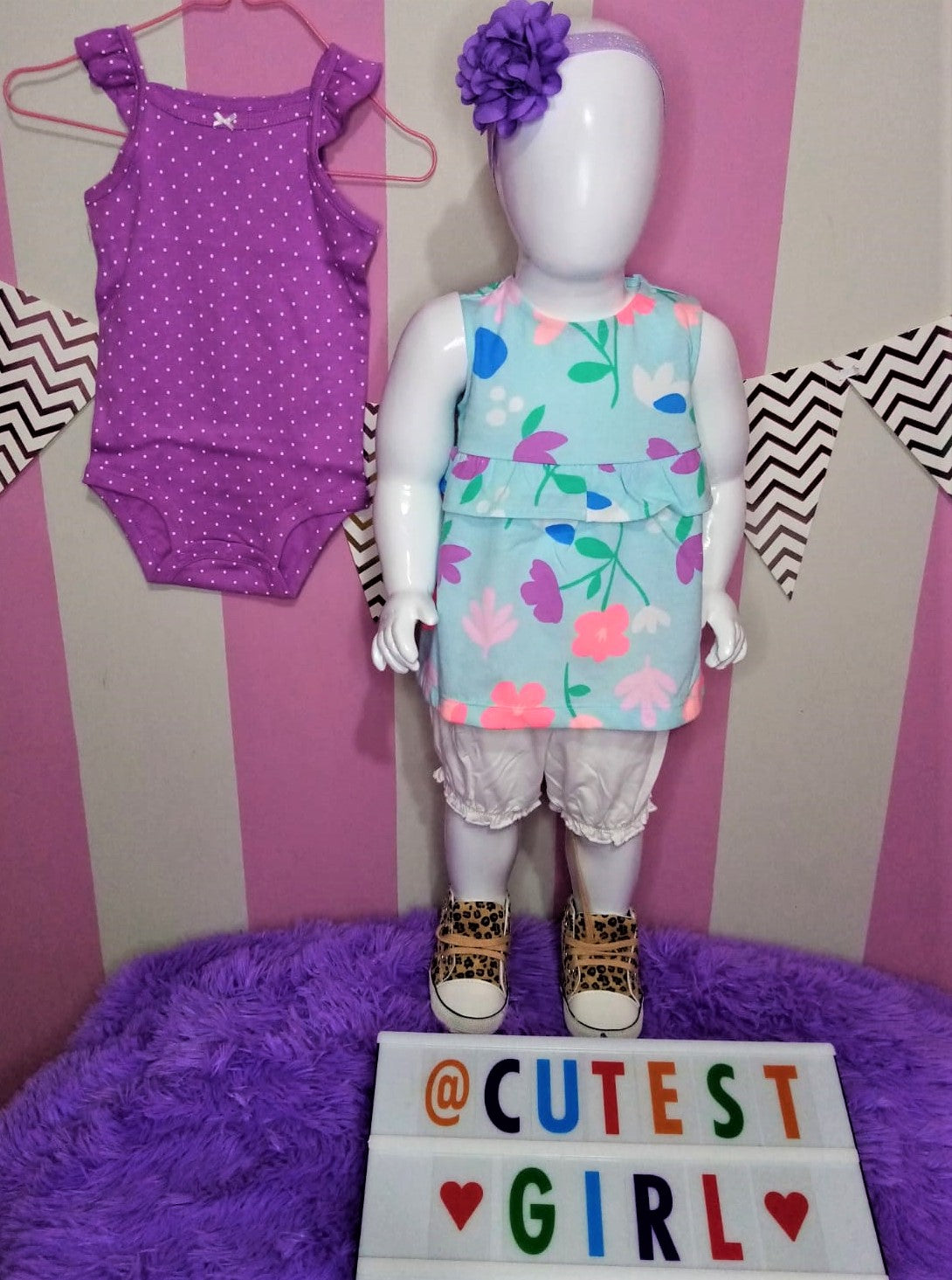 Conjunto de pantalón corto floral de 3 piezas, Talla 12M.