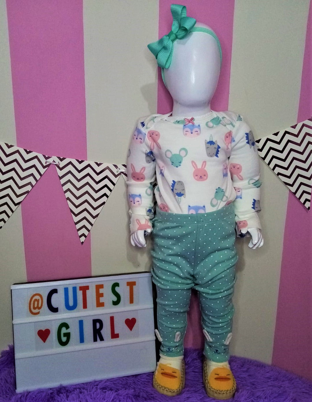 Conjunto de 3 Piezas - Conejito, Talla 12M.