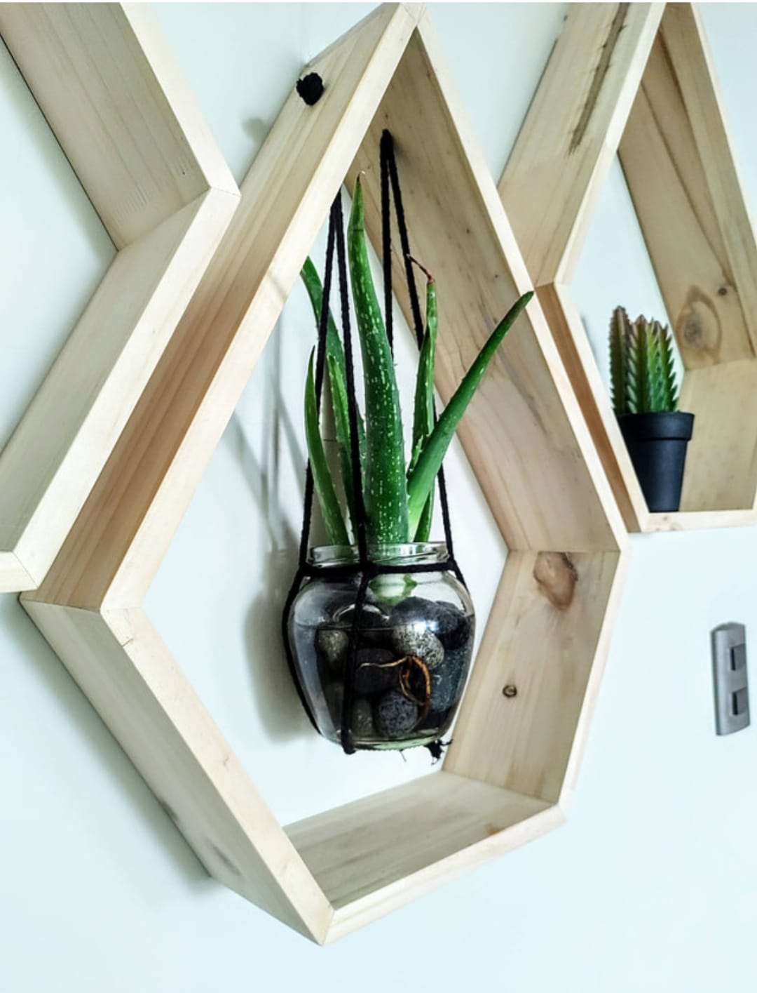 Repisa "Diamond" en pino