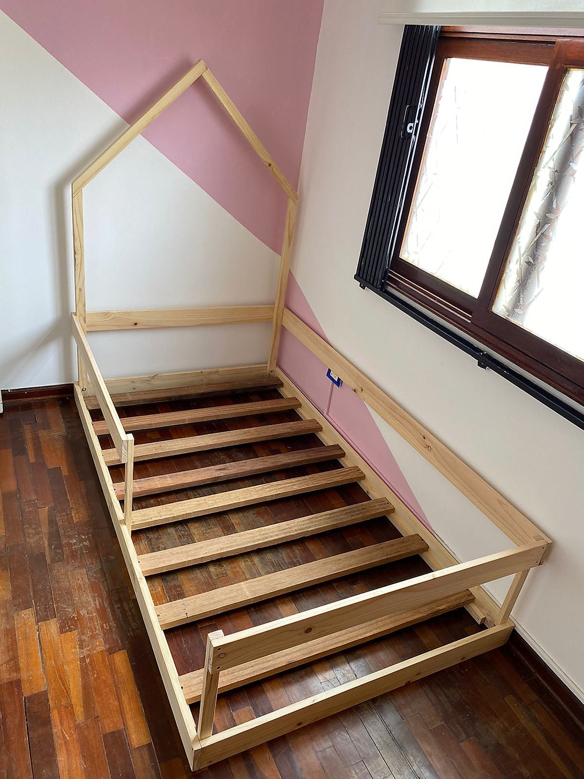 Cama casa Montessori Modelo "Camila" Plaza, plaza y media y dos plazas
