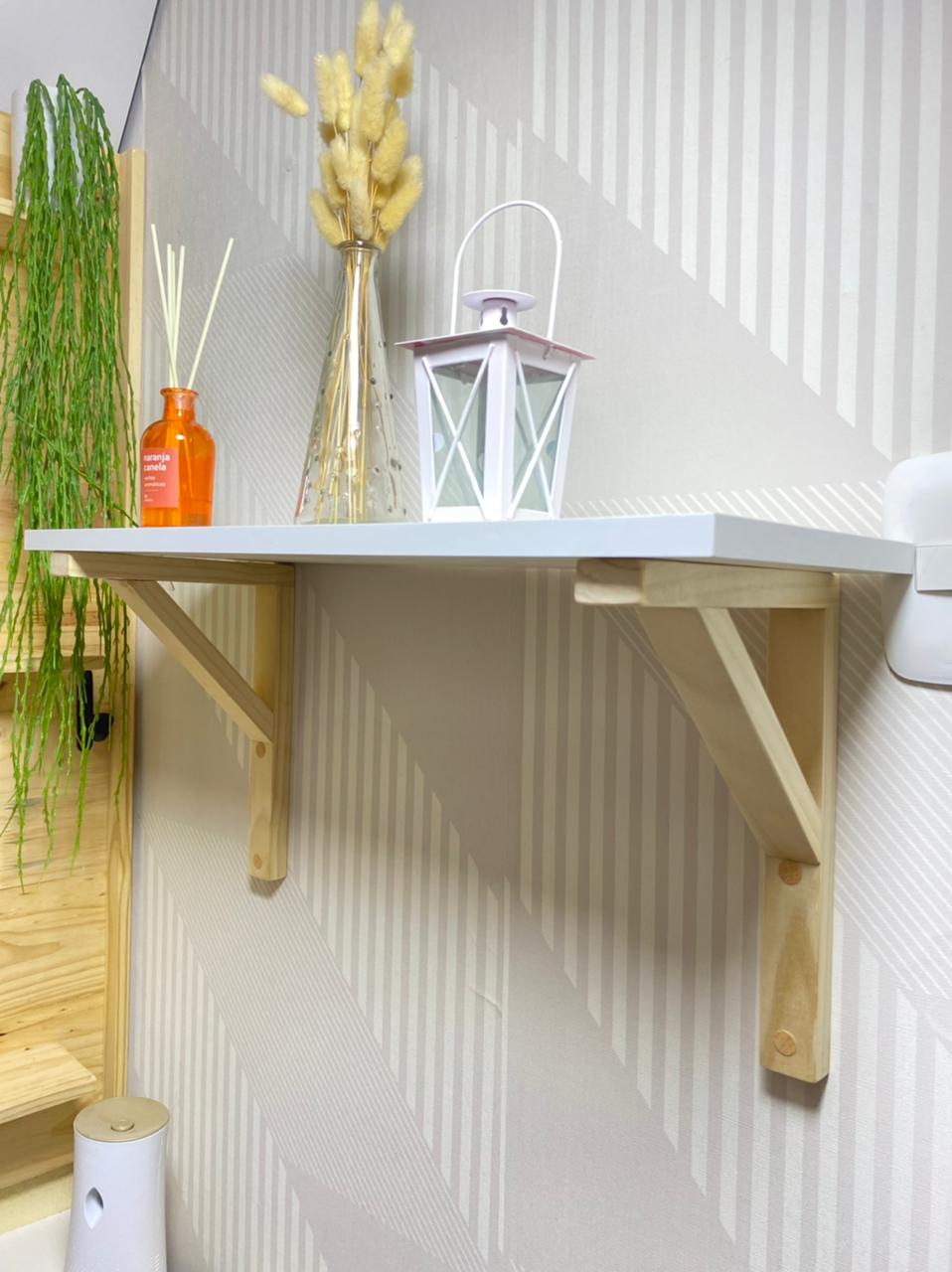 Repisa en pino y melamina "Glamour"