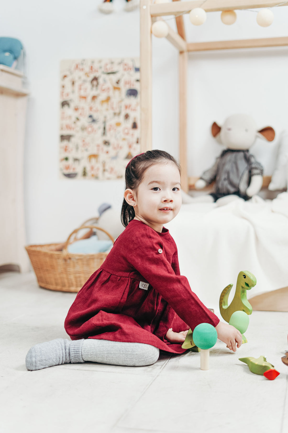Cómo fomentar la independencia de tu hijo desde casa con el método Montessori