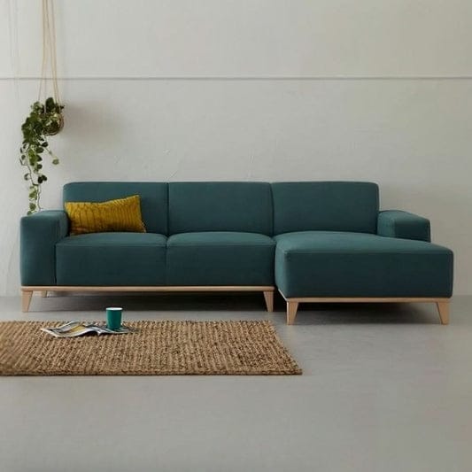 Sofá Fiorella – Diseño moderno, líneas nórdicas y puff movible