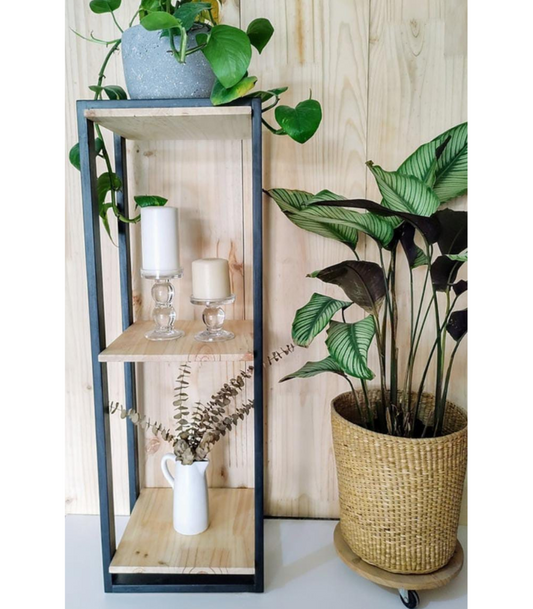Estante porta macetas Margarita de madera de pino con diseño natural para organizar plantas en interiores o exteriores