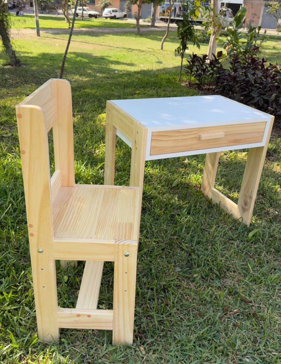 Escritorio Infantil Evolutivo Montessori con Silla – 3 Niveles de Altura | Madera Pino y Melamina