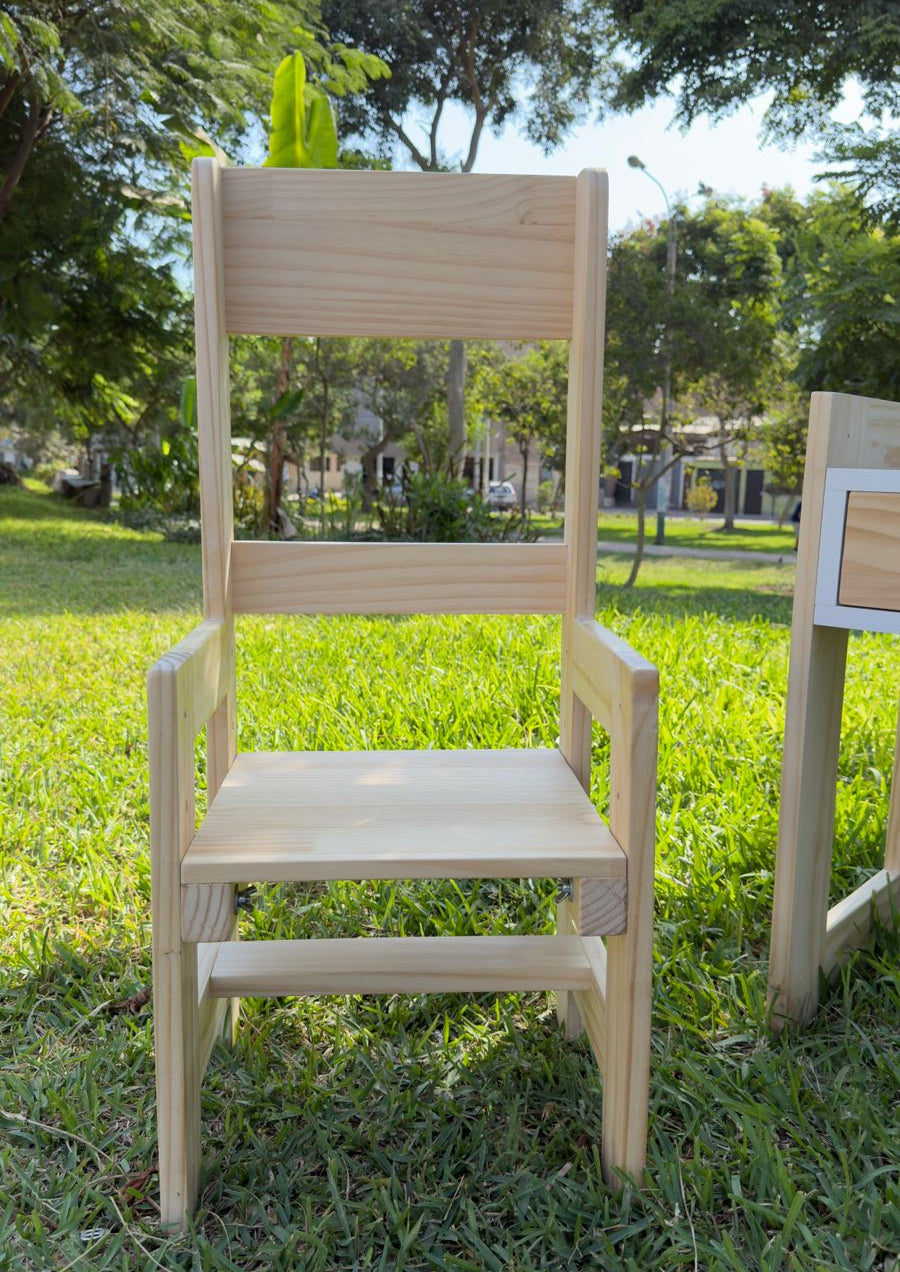 Escritorio Infantil Evolutivo Montessori con Silla – 3 Niveles de Altura | Madera Pino y Melamina