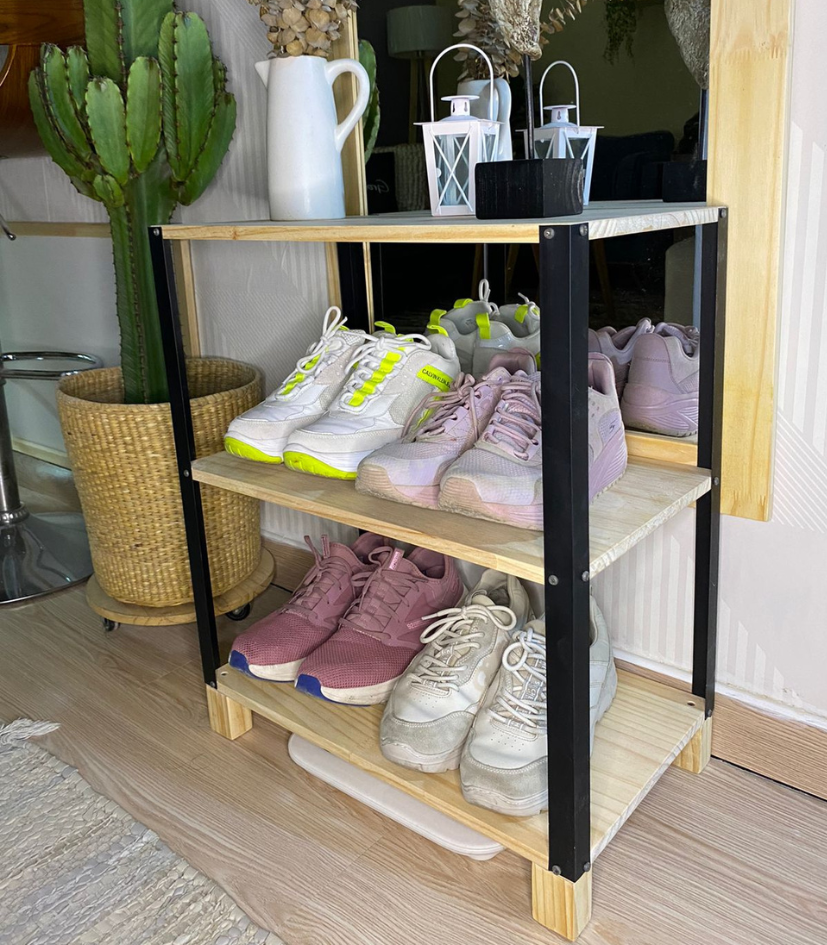 zapatera de madera compacta minimalista en pino organizador de zapatos modelo Catalina
